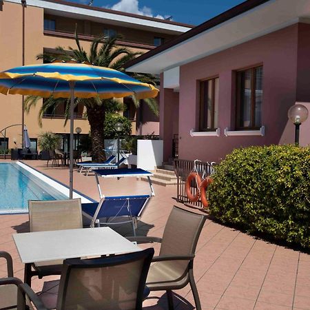 Sunlake Hotel Riva del Garda Exterior foto